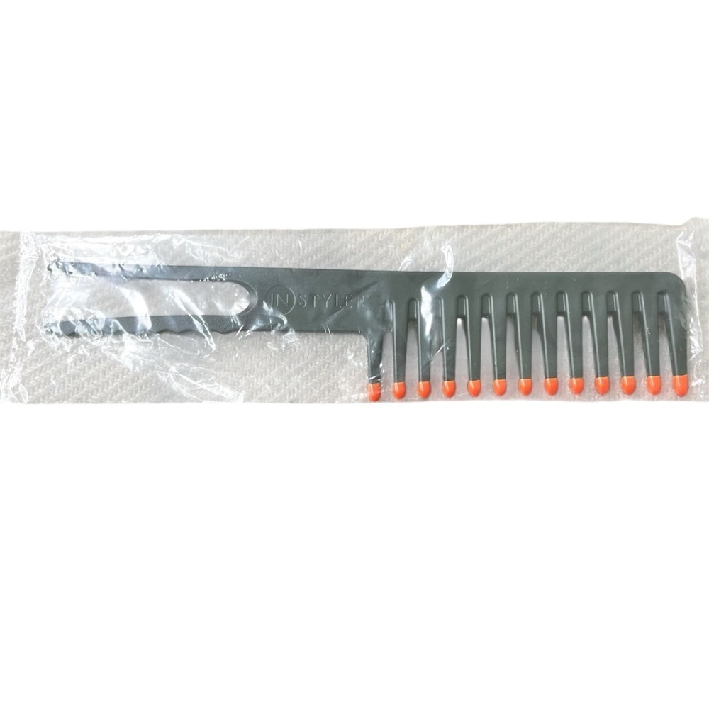 InStyler TopStyler Hair Styling System with Heated Ceramic Shells & Travel Case - Picture 5 of 16